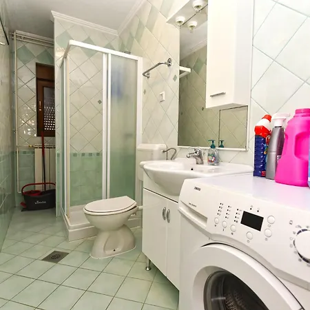 House Veli Vrh 2322 * Pula