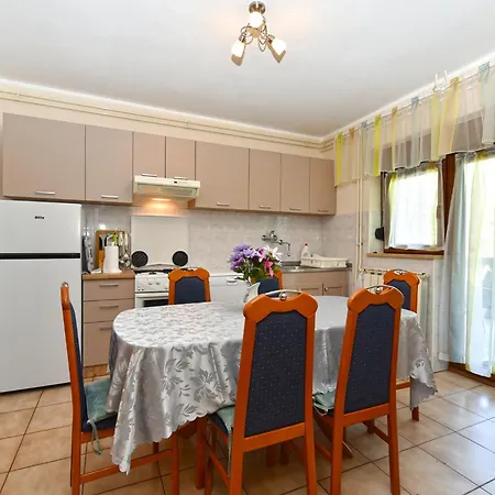 House Veli Vrh 2322 * Pula