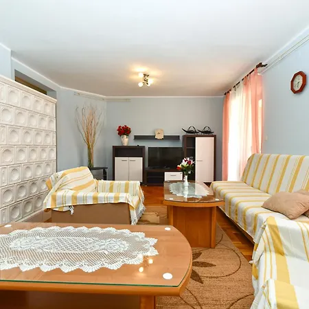 House Veli Vrh 2322 Pula