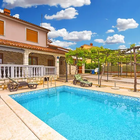 House Veli Vrh 2322